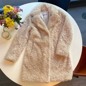 Eliza J Faux fur jacket